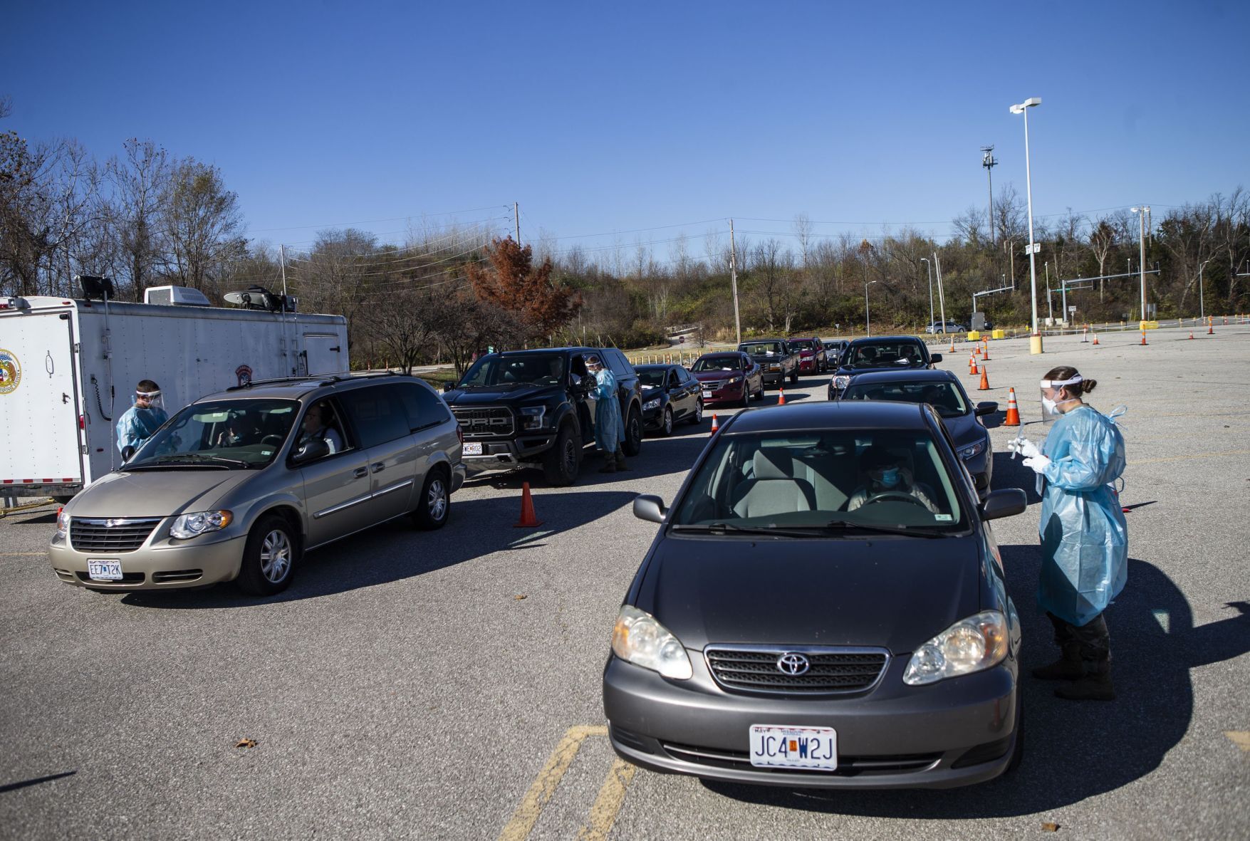 National Guard administers COVID-19 tests in St. Charles